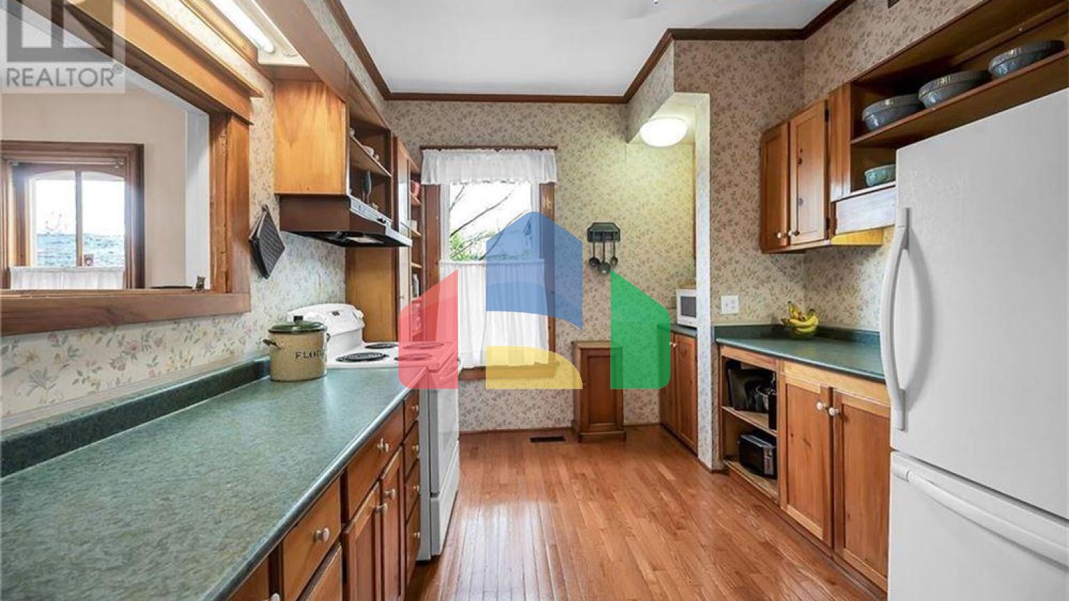 Residential - Single Family Home - Hamilton, Canada - Canada