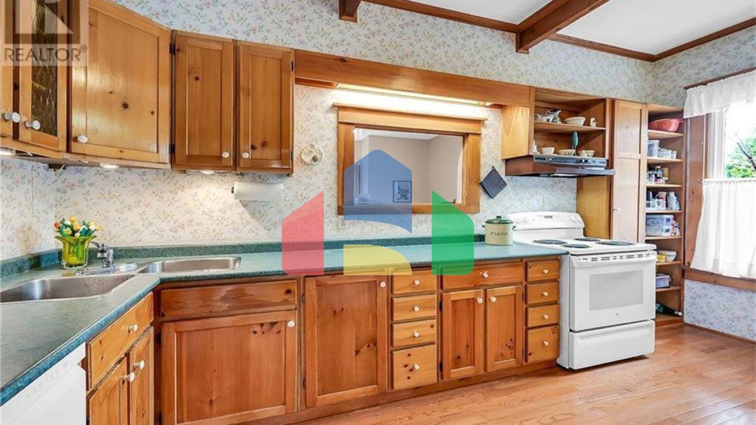 Residential - Single Family Home - Hamilton, Canada - Canada