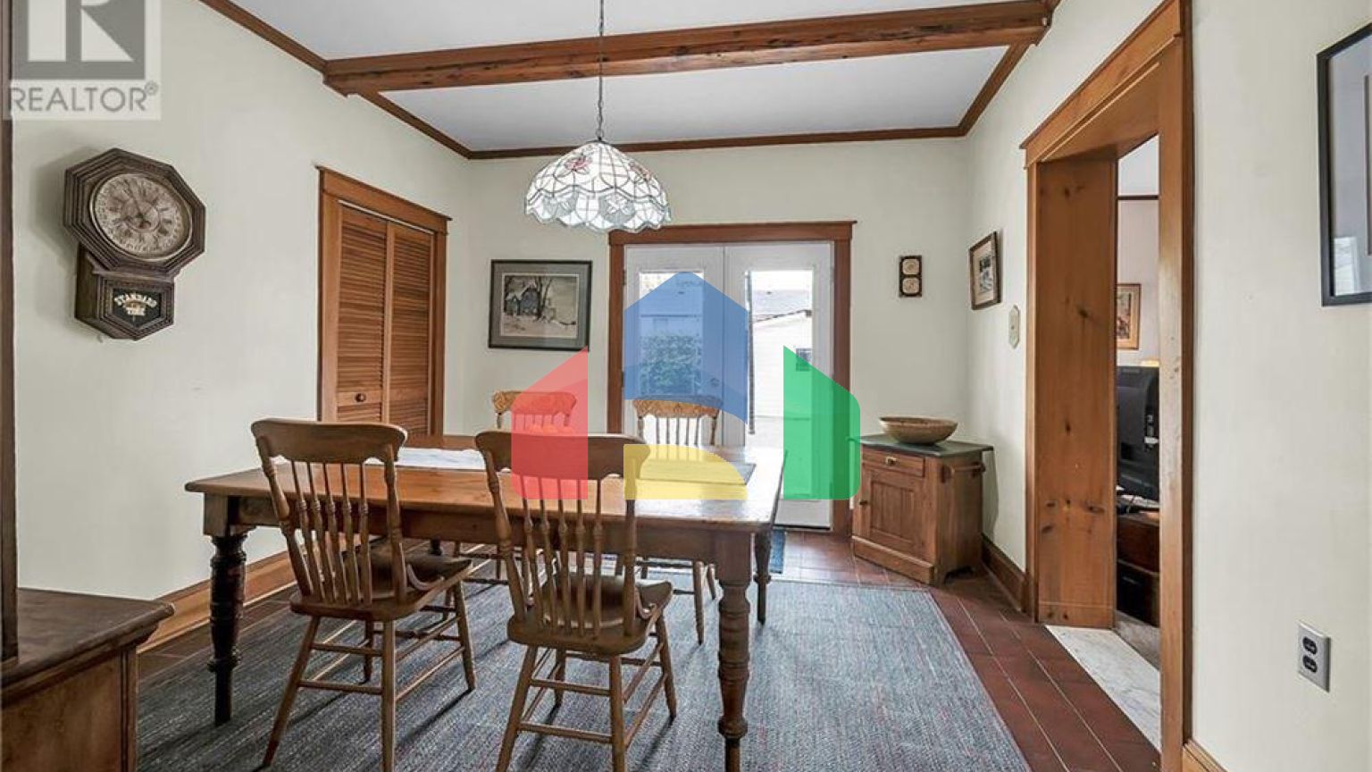 Residential - Single Family Home - Hamilton, Canada - Canada