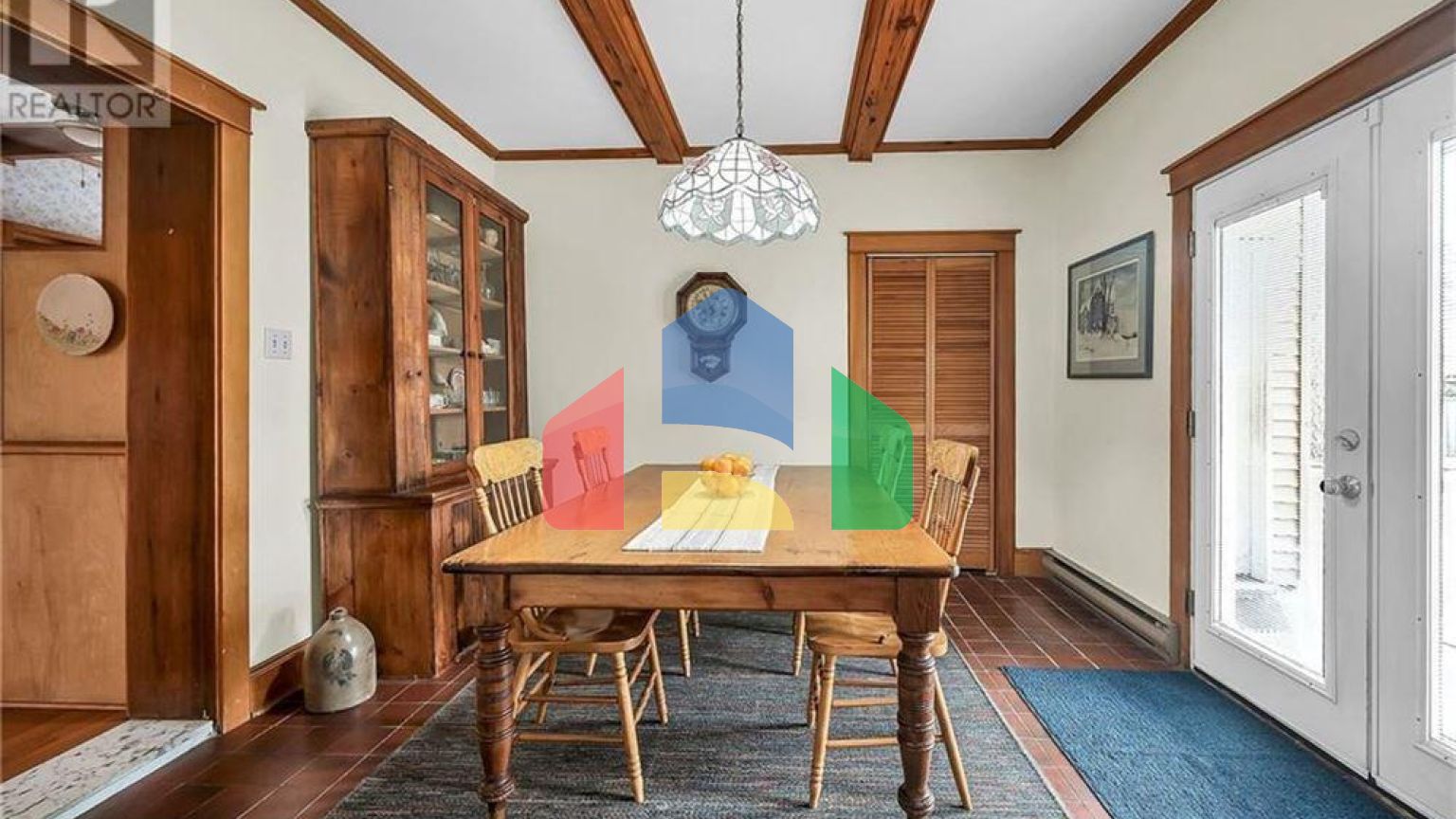 Residential - Single Family Home - Hamilton, Canada - Canada