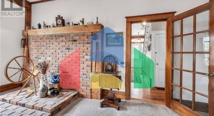 Residential - Single Family Home - Hamilton, Canada - Canada