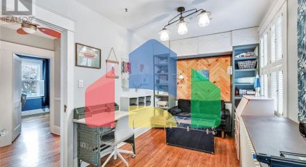 Residential - Single Family Home - Hamilton, Canada - Canada