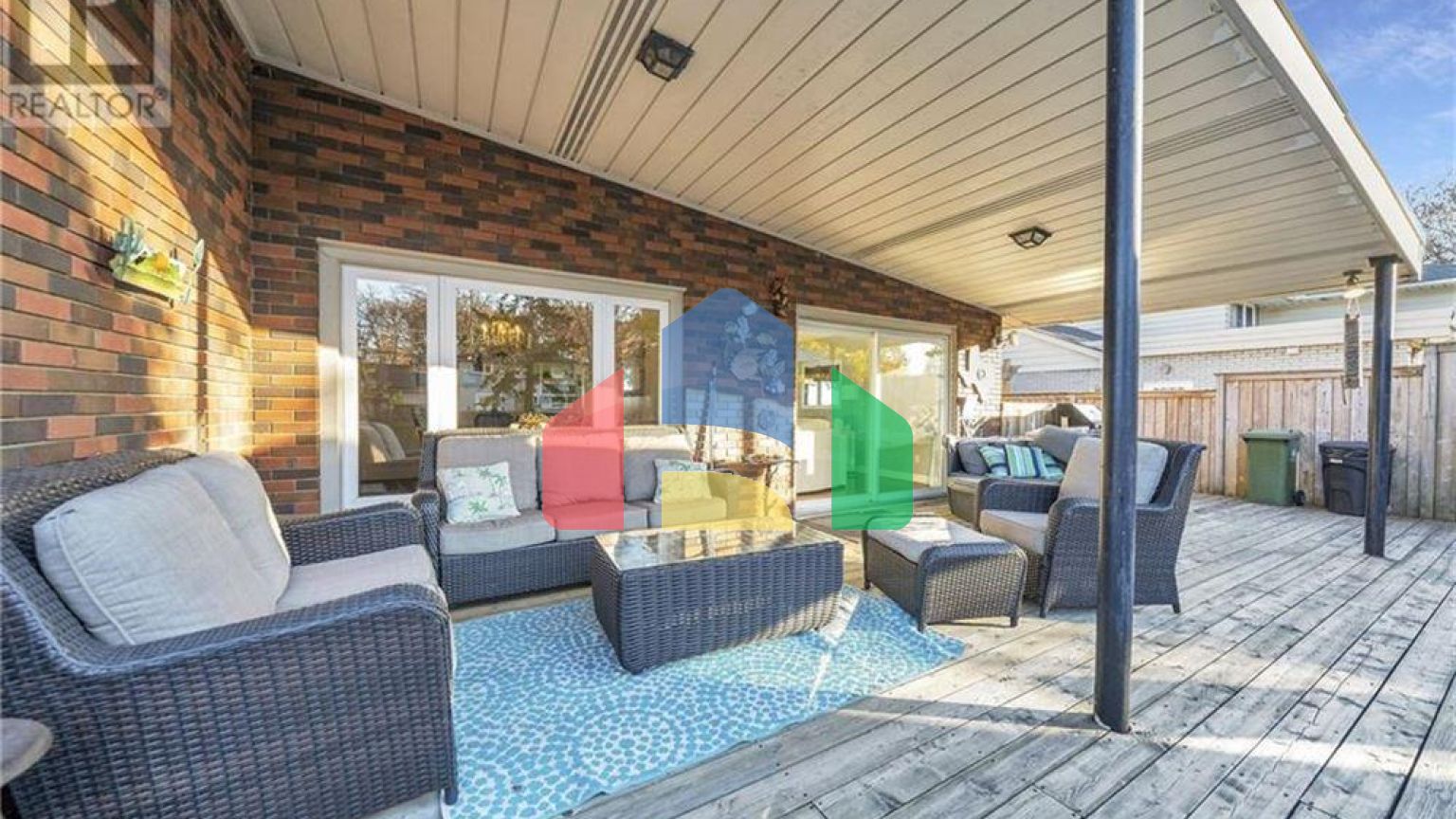 Residential - Single Family Home - Hamilton, Canada - Canada