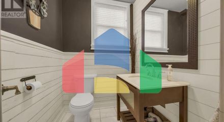 Residential - Single Family Home - Hamilton, Canada - Canada