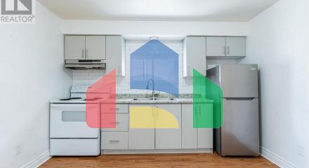 Residential - Single Family Home - Hamilton, Canada - Canada