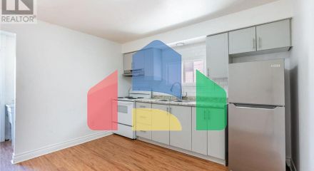 Residential - Single Family Home - Hamilton, Canada - Canada