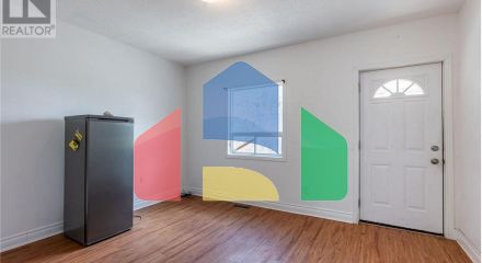 Residential - Single Family Home - Hamilton, Canada - Canada