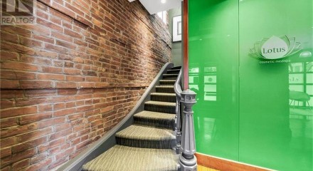 Commercial - Commercial/Retail - Hamilton, Canada - Canada