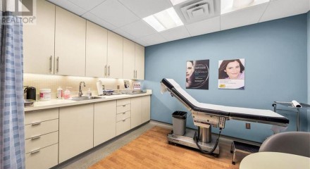 Commercial - Commercial/Retail - Hamilton, Canada - Canada
