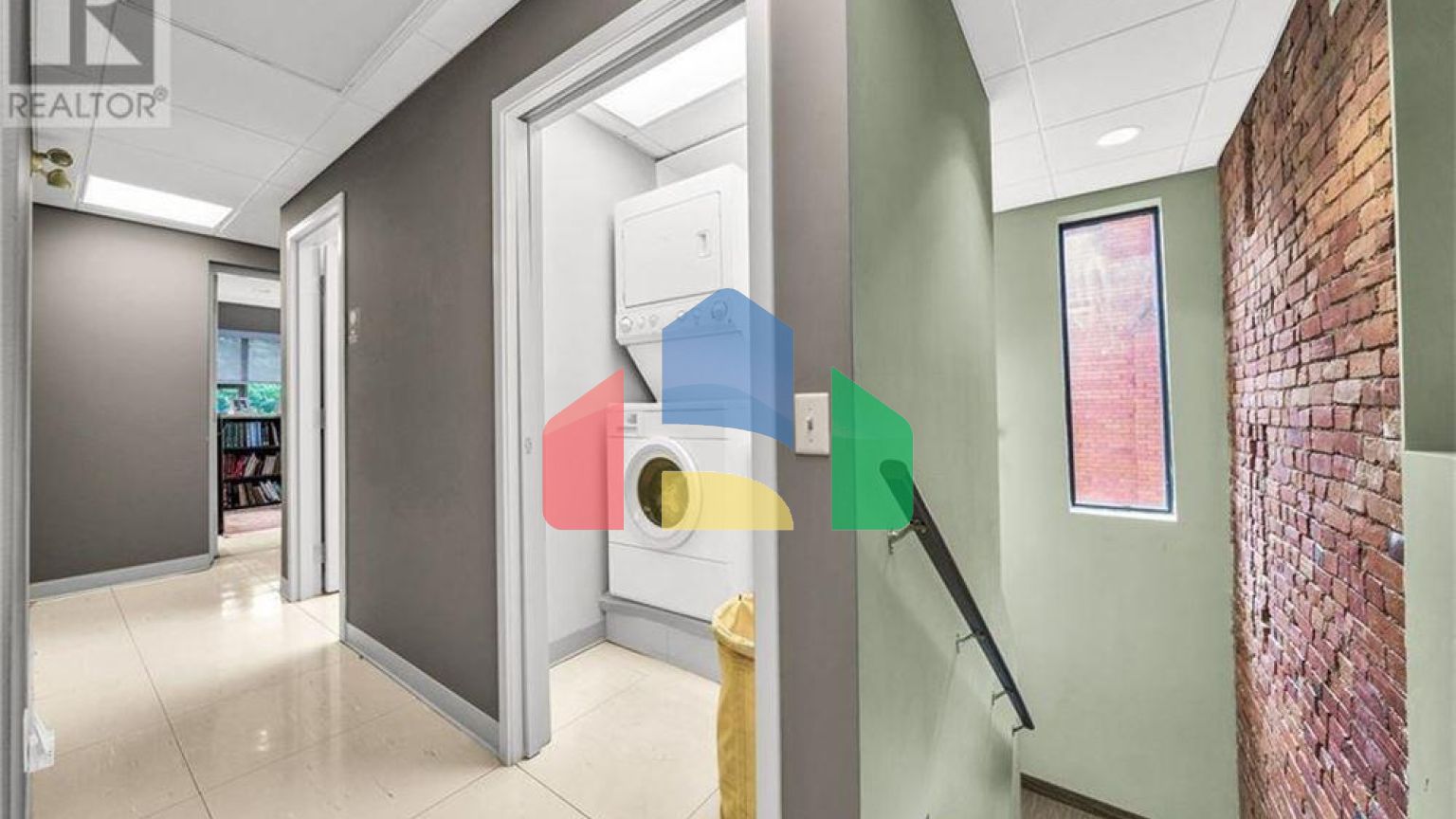 Commercial - Commercial/Retail - Hamilton, Canada - Canada