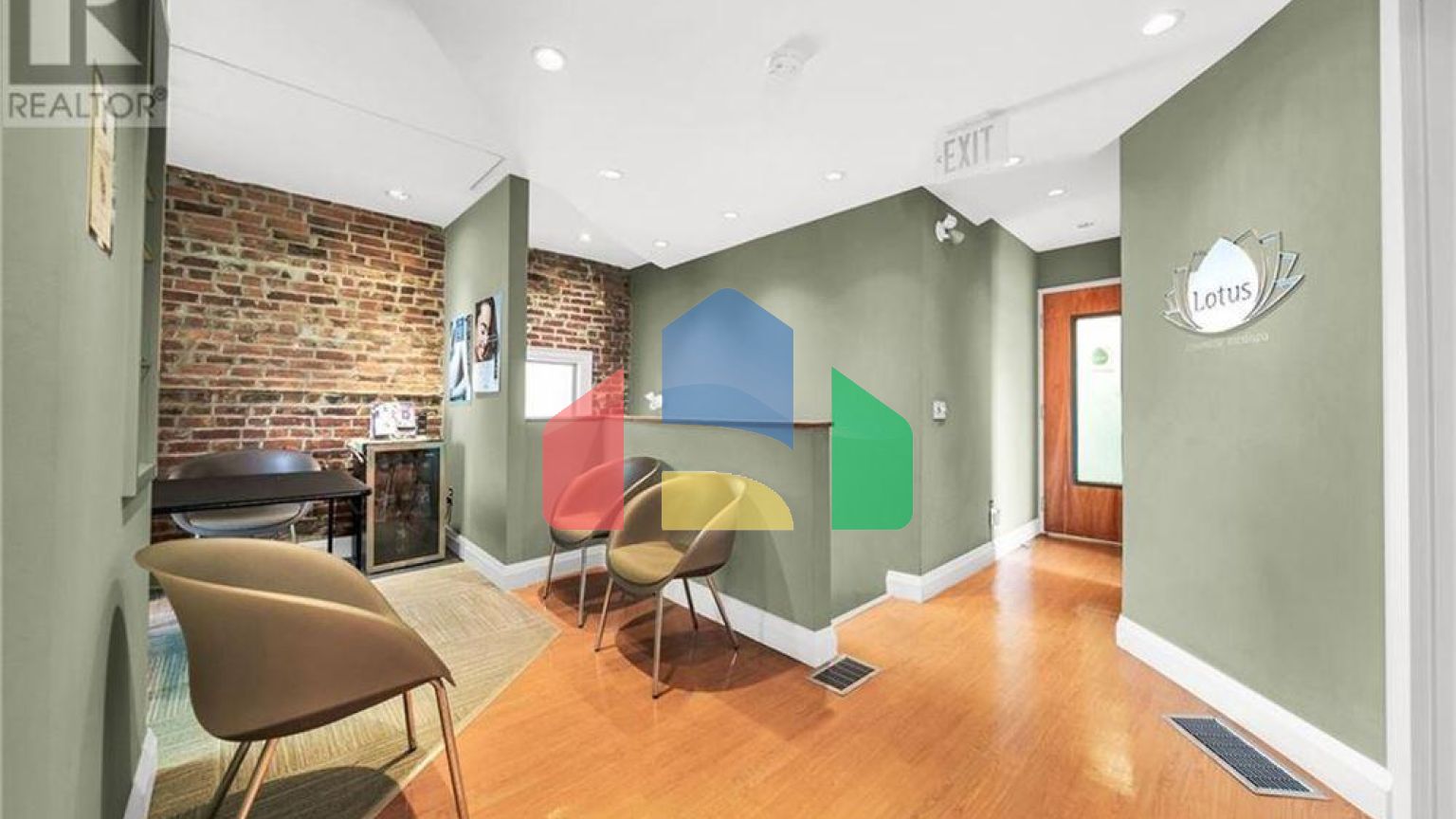 Commercial - Commercial/Retail - Hamilton, Canada - Canada