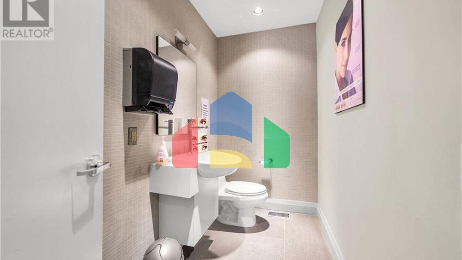 Commercial - Commercial/Retail - Hamilton, Canada - Canada