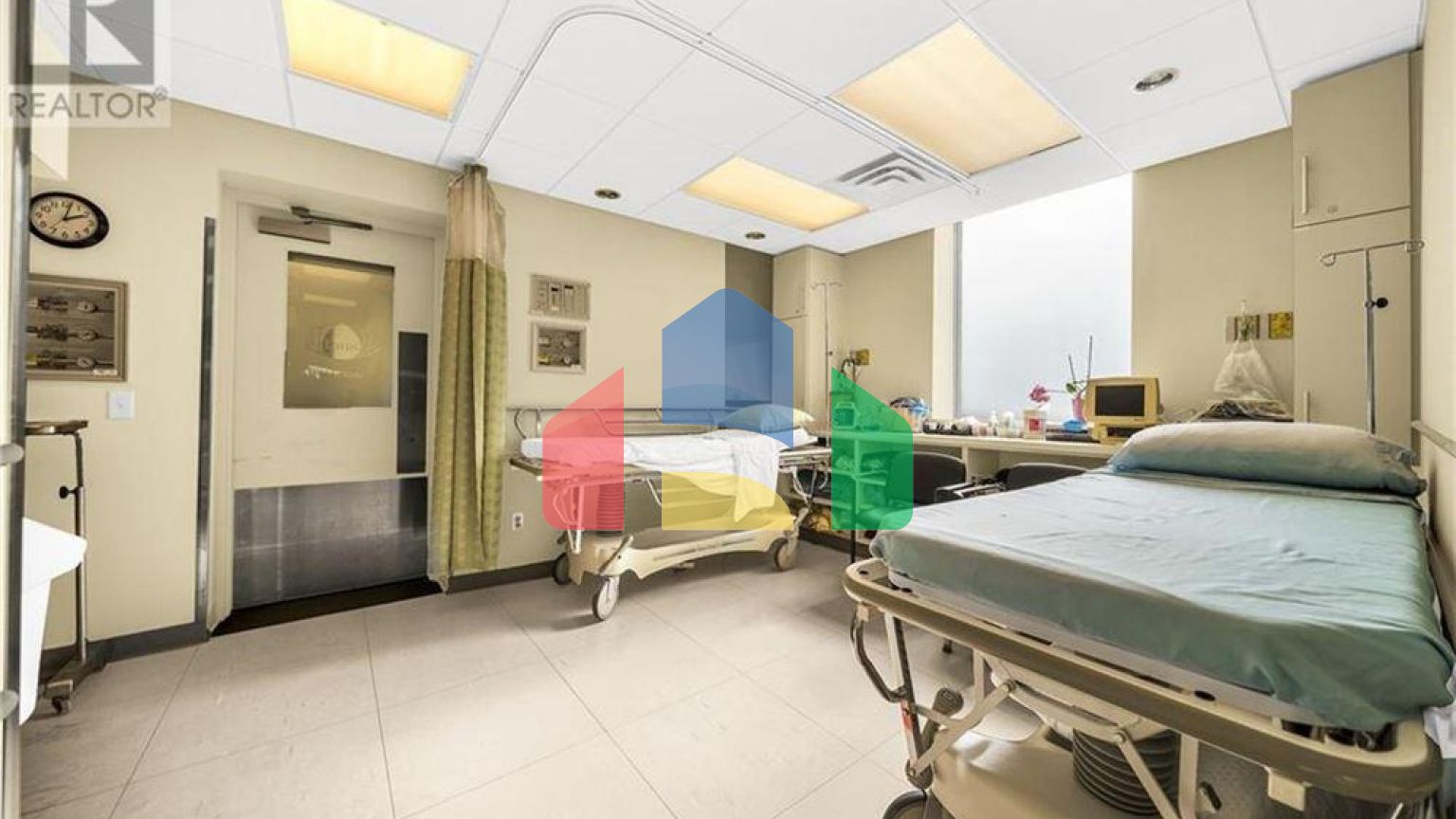 Commercial - Commercial/Retail - Hamilton, Canada - Canada