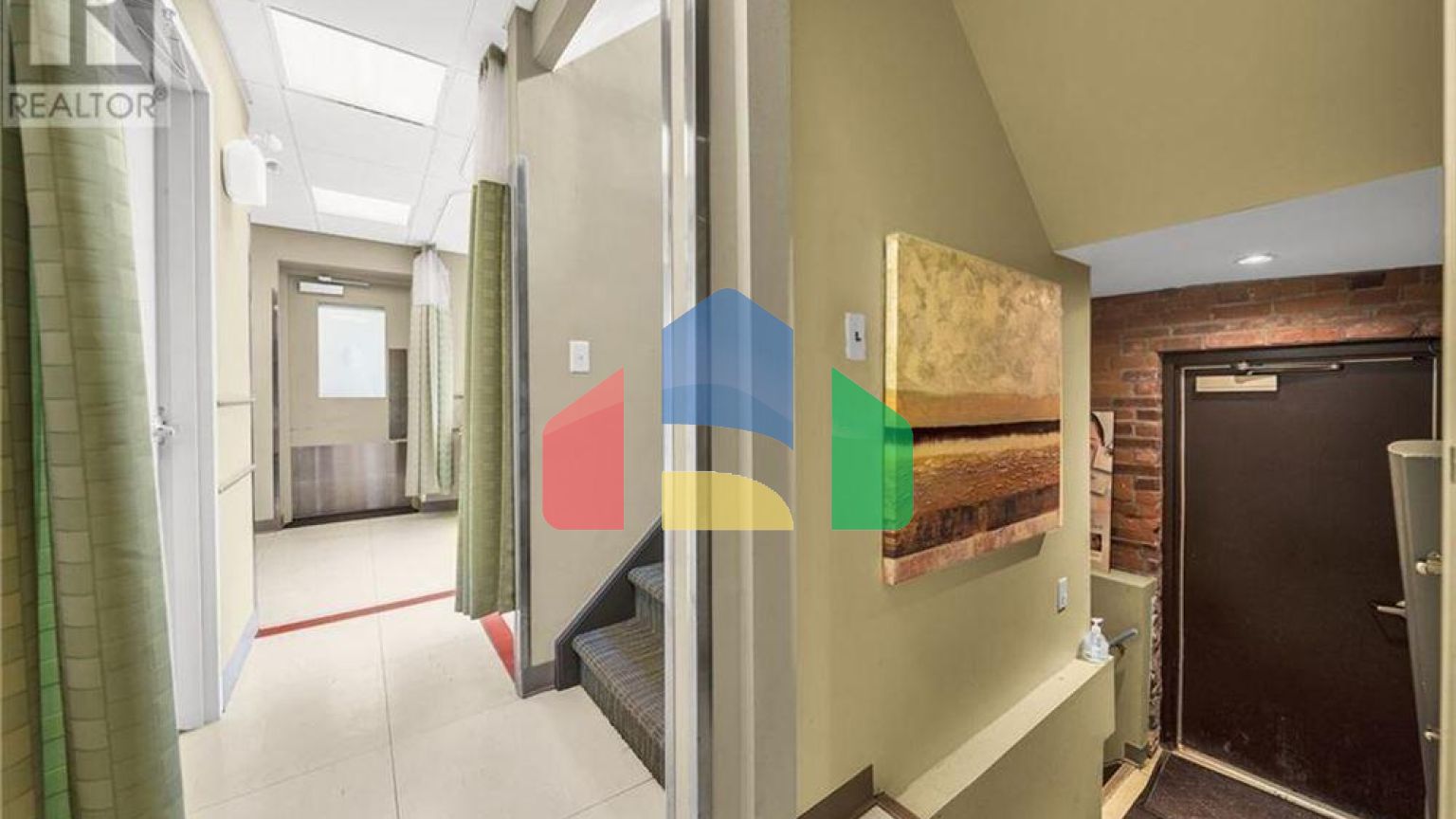 Commercial - Commercial/Retail - Hamilton, Canada - Canada