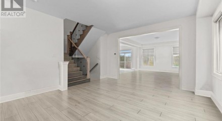 Residential - Single Family Home - Hamilton, Canada - Canada