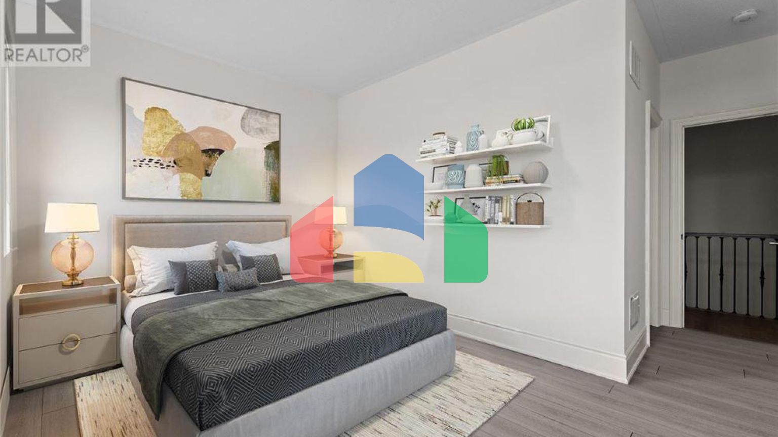 Residential - Single Family Home - Hamilton, Canada - Canada