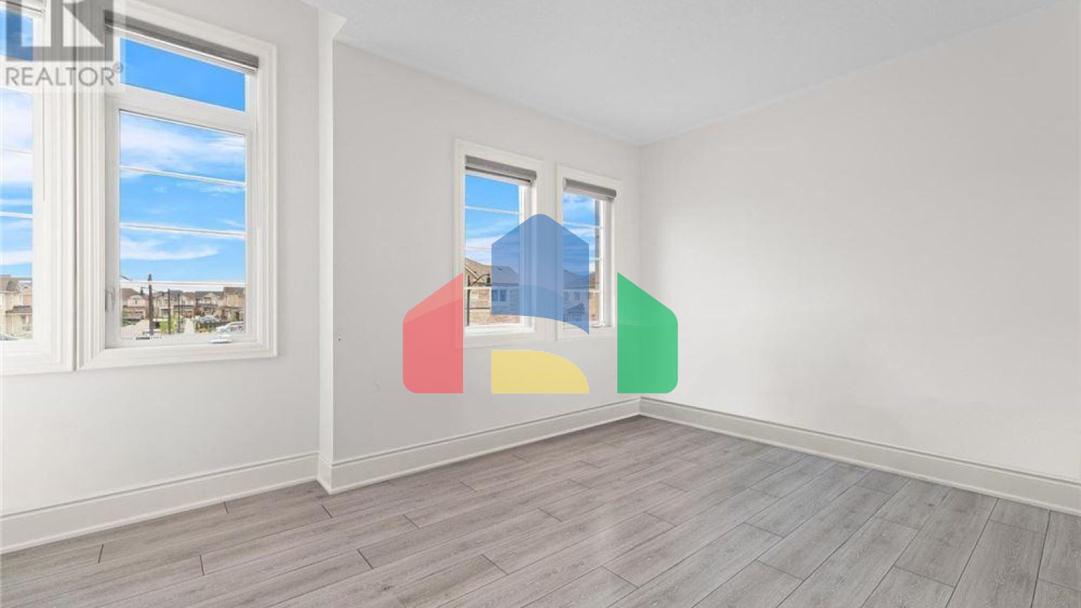 Residential - Single Family Home - Hamilton, Canada - Canada