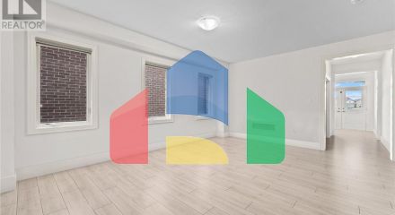 Residential - Single Family Home - Hamilton, Canada - Canada