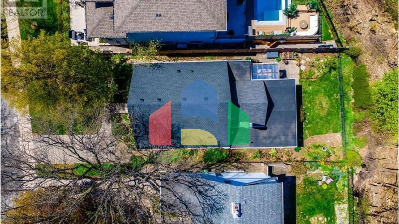 Residential - Single Family Home - Hamilton, Canada - Canada