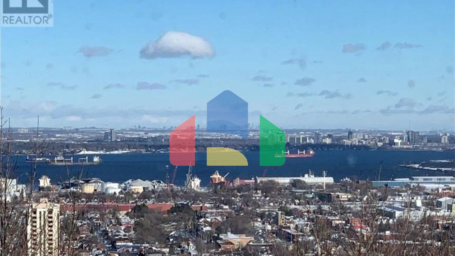 Residential - Single Family Home - Hamilton, Canada - Canada