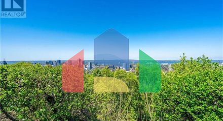 Residential - Single Family Home - Hamilton, Canada - Canada