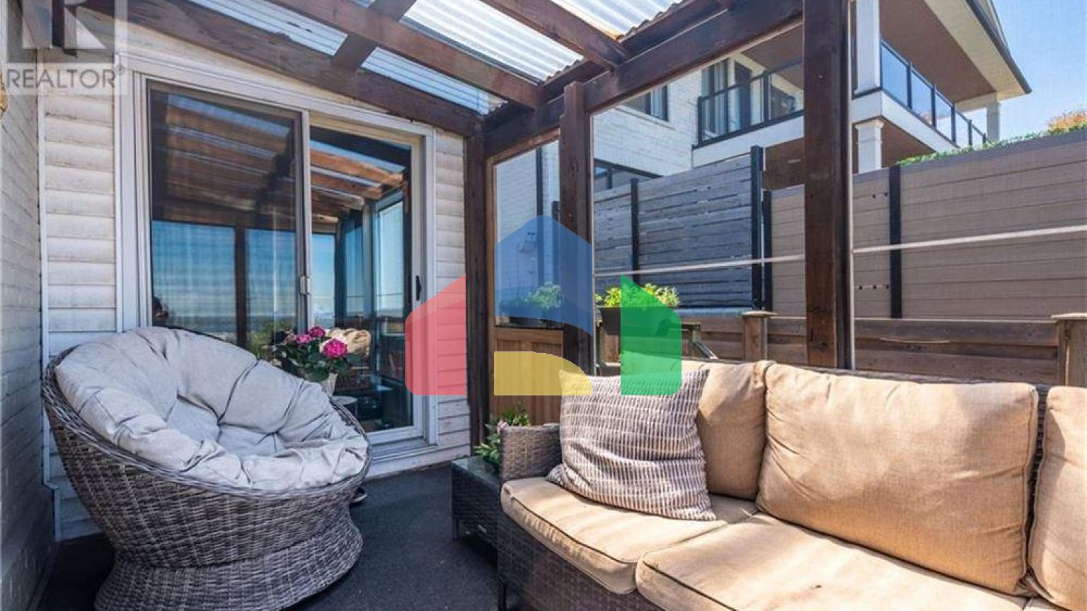 Residential - Single Family Home - Hamilton, Canada - Canada