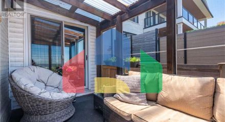 Residential - Single Family Home - Hamilton, Canada - Canada