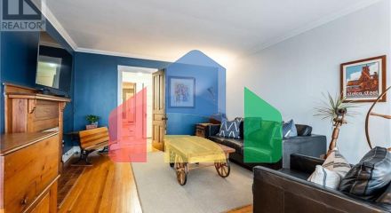 Residential - Single Family Home - Hamilton, Canada - Canada