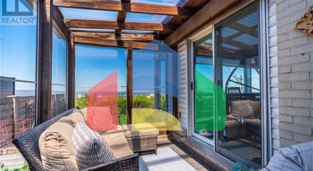 Residential - Single Family Home - Hamilton, Canada - Canada