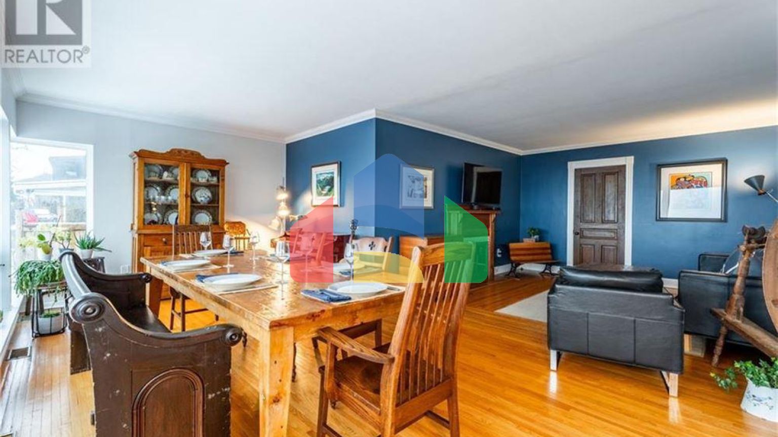 Residential - Single Family Home - Hamilton, Canada - Canada