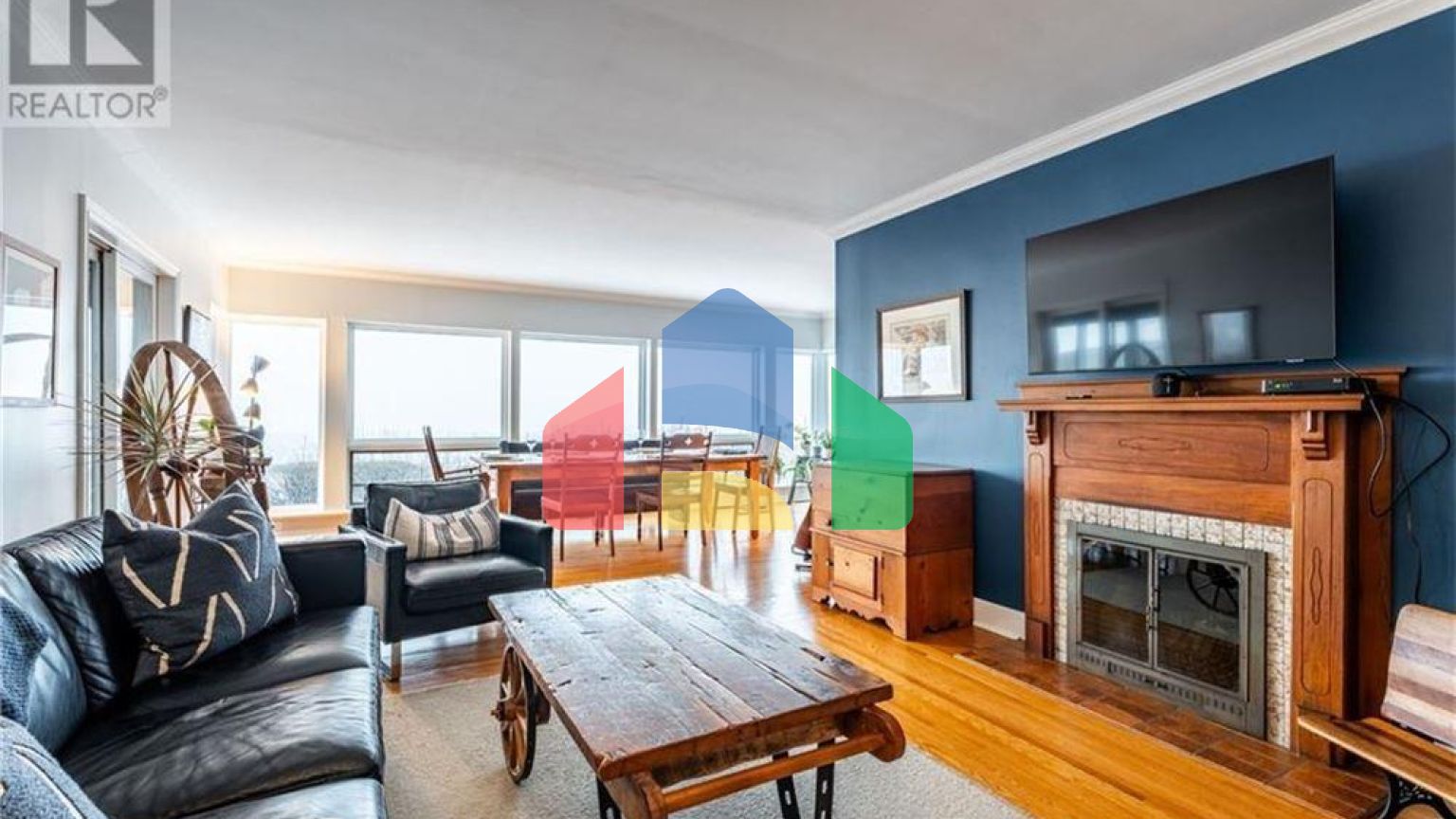 Residential - Single Family Home - Hamilton, Canada - Canada