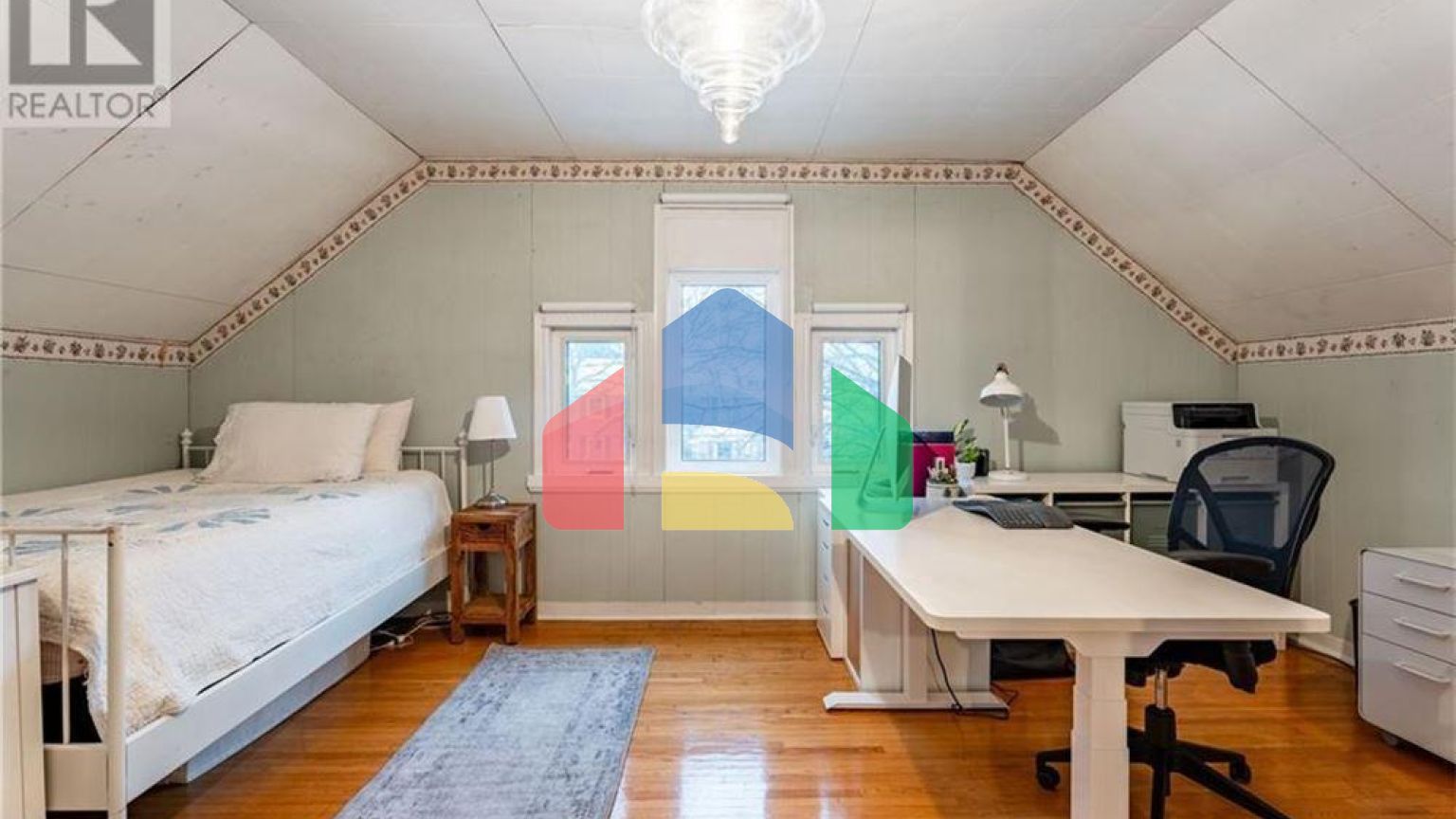 Residential - Single Family Home - Hamilton, Canada - Canada