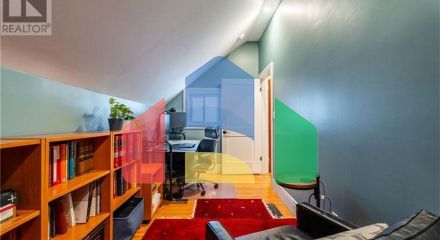 Residential - Single Family Home - Hamilton, Canada - Canada