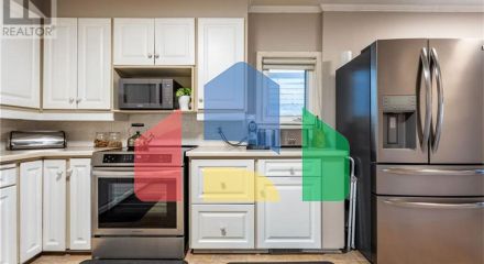 Residential - Single Family Home - Hamilton, Canada - Canada