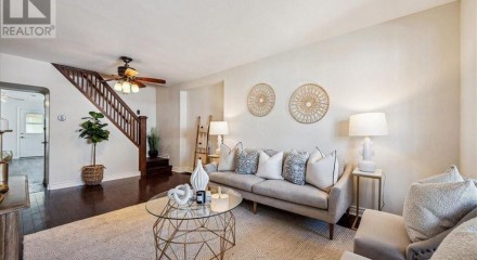 Residential - Single Family Home - Hamilton, Canada - Canada