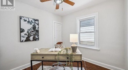 Residential - Single Family Home - Hamilton, Canada - Canada