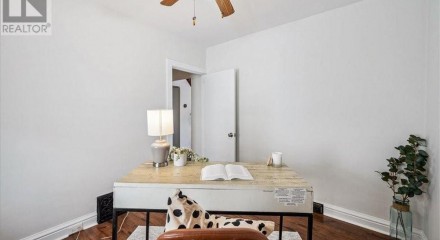 Residential - Single Family Home - Hamilton, Canada - Canada