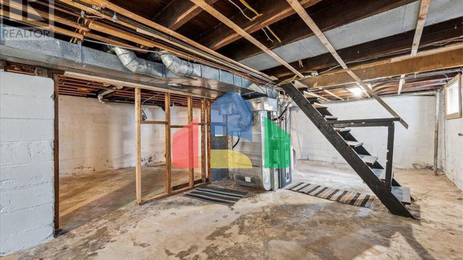 Residential - Single Family Home - Hamilton, Canada - Canada