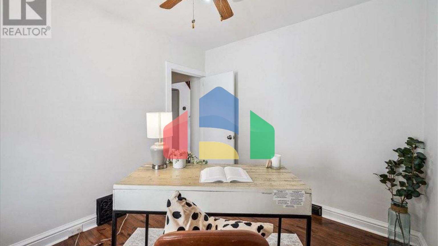 Residential - Single Family Home - Hamilton, Canada - Canada