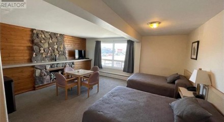 Commercial - Commercial/Retail - Hinton, Canada - Canada