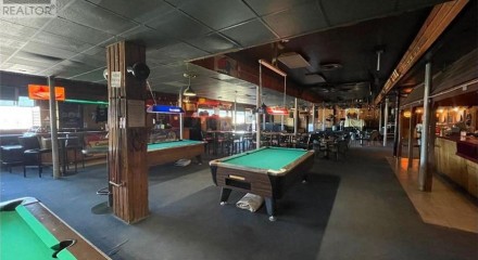 Commercial - Commercial/Retail - Hinton, Canada - Canada