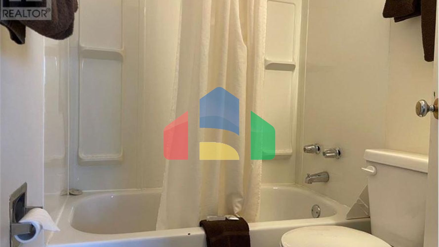 Commercial - Commercial/Retail - Hinton, Canada - Canada