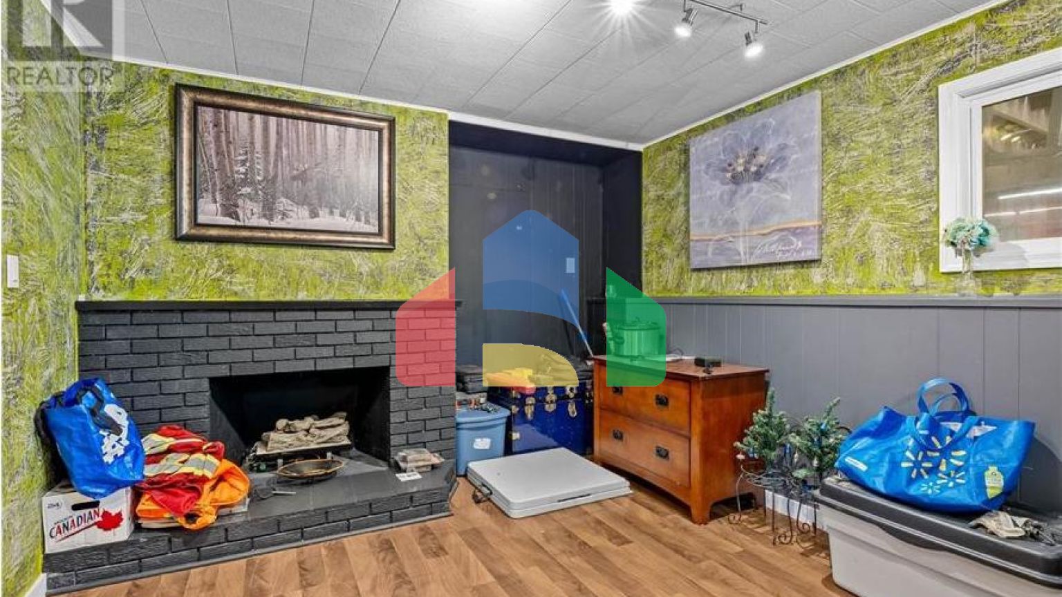 Residential - Single Family Home - Kamloops, Canada - Canada