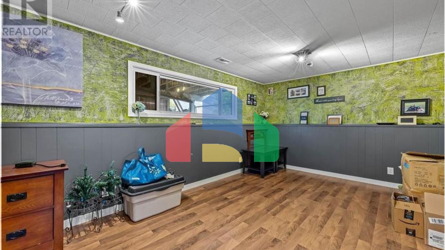 Residential - Single Family Home - Kamloops, Canada - Canada