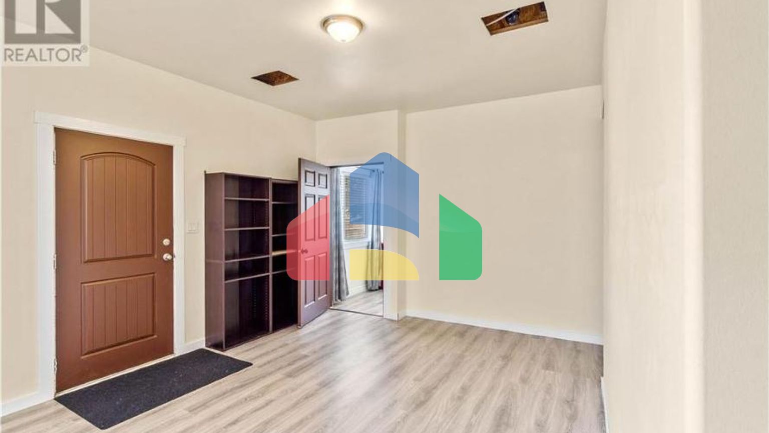 Residential - Single Family Home - Kamloops, Canada - Canada