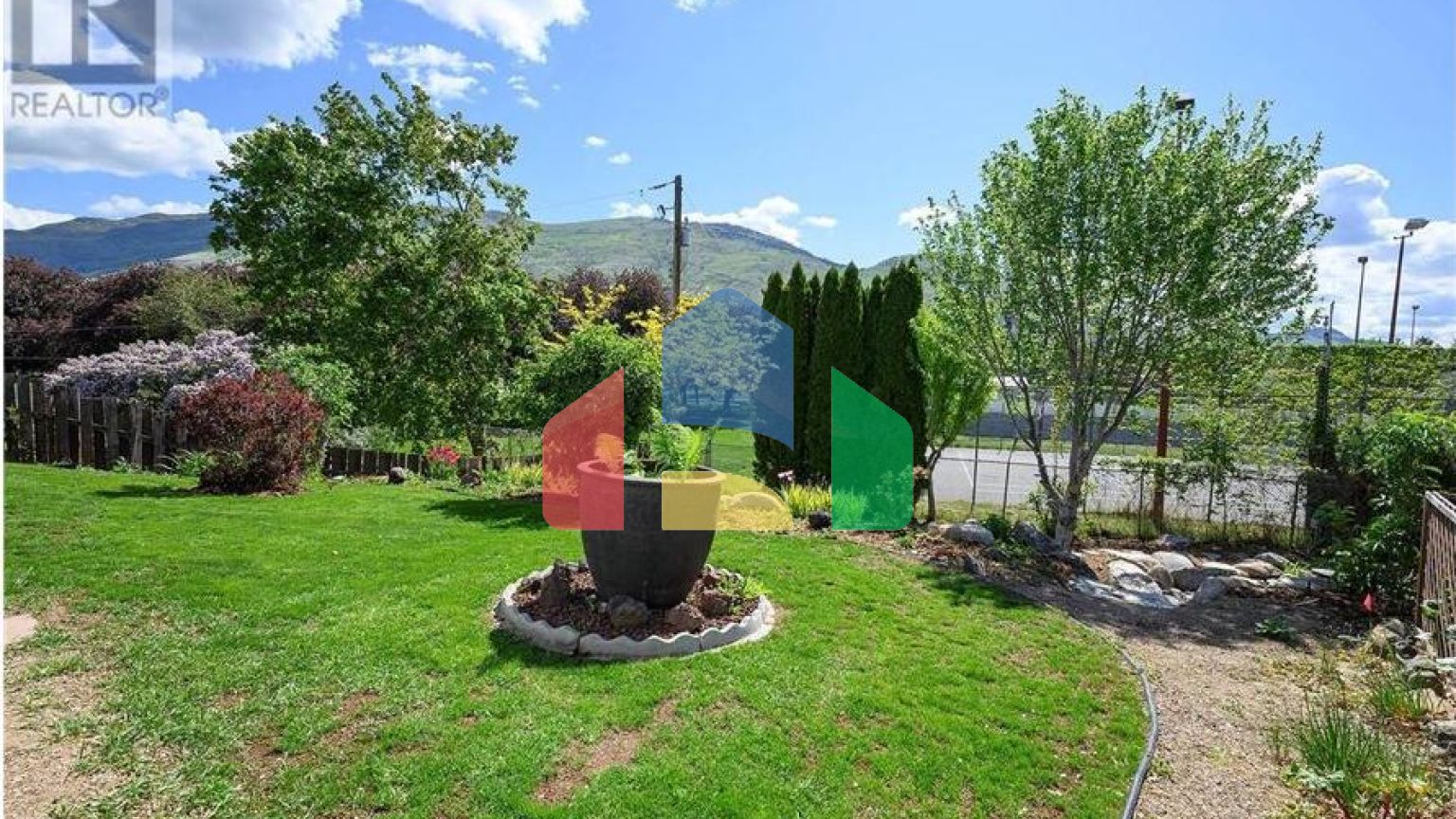 Residential - Single Family Home - Kamloops, Canada - Canada