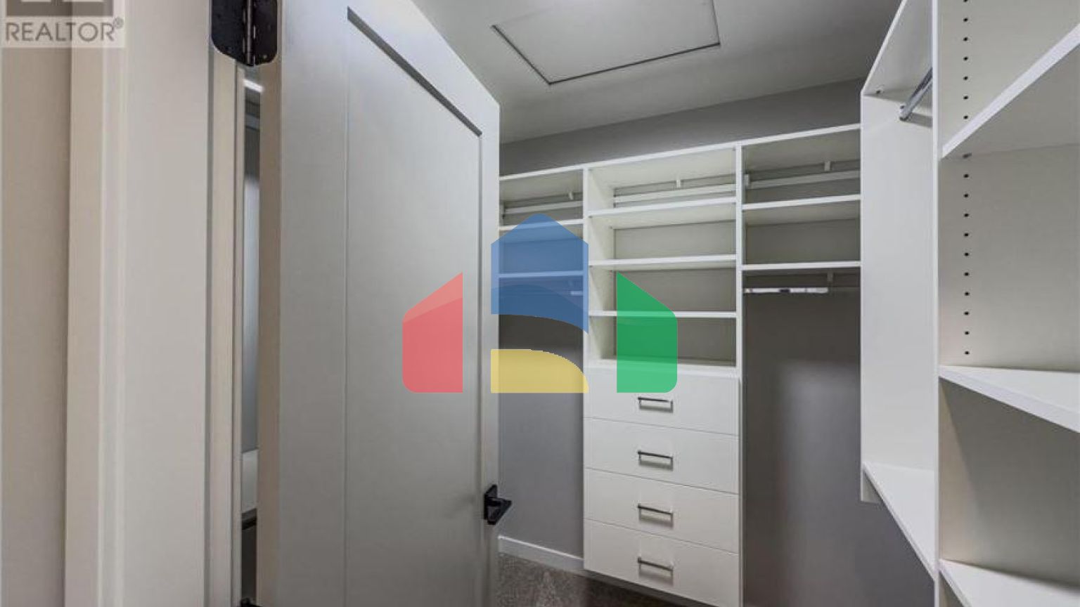 Residential - Single Family Home - Kamloops, Canada - Canada