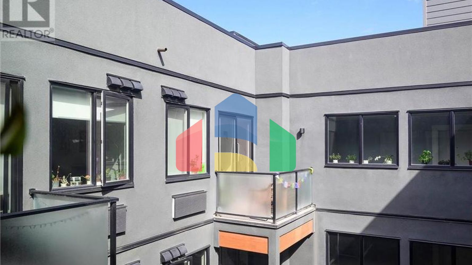 Residential - Condo/Apartment - Kamloops, Canada - Canada