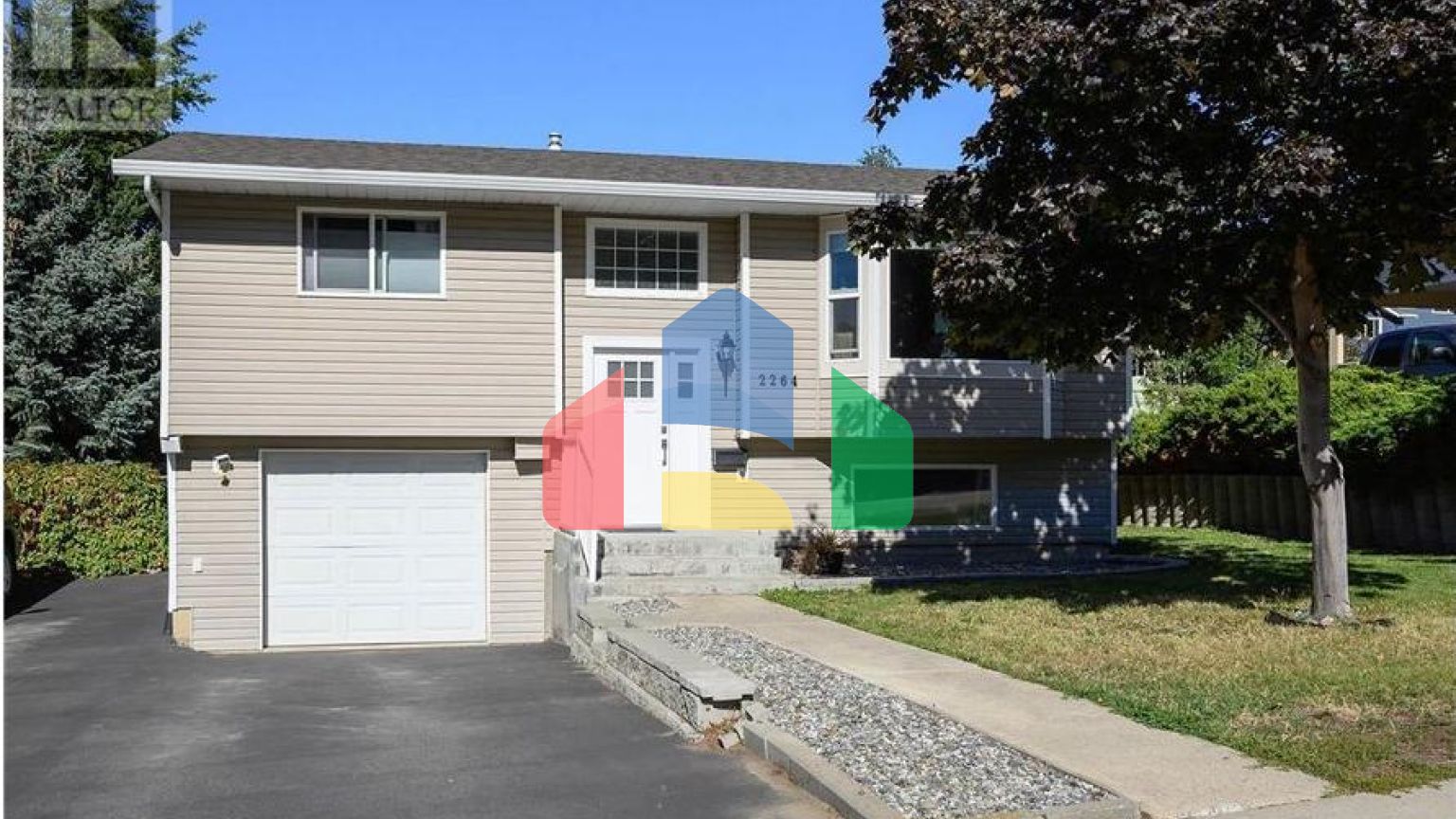 Residential - Single Family Home - Kamloops, Canada - Canada