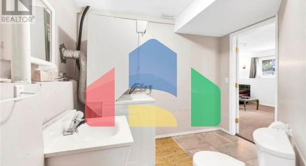 Residential - Single Family Home - Kamloops, Canada - Canada